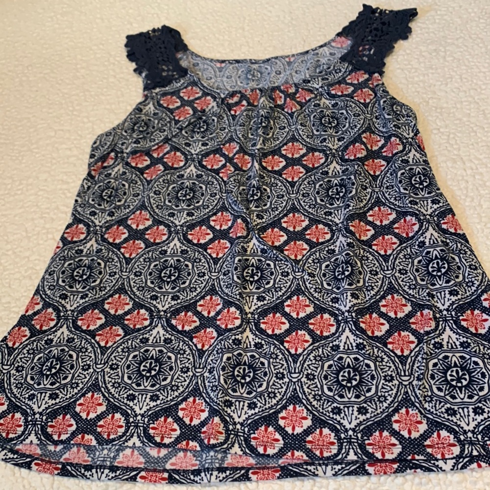 Super cute EUC tank top